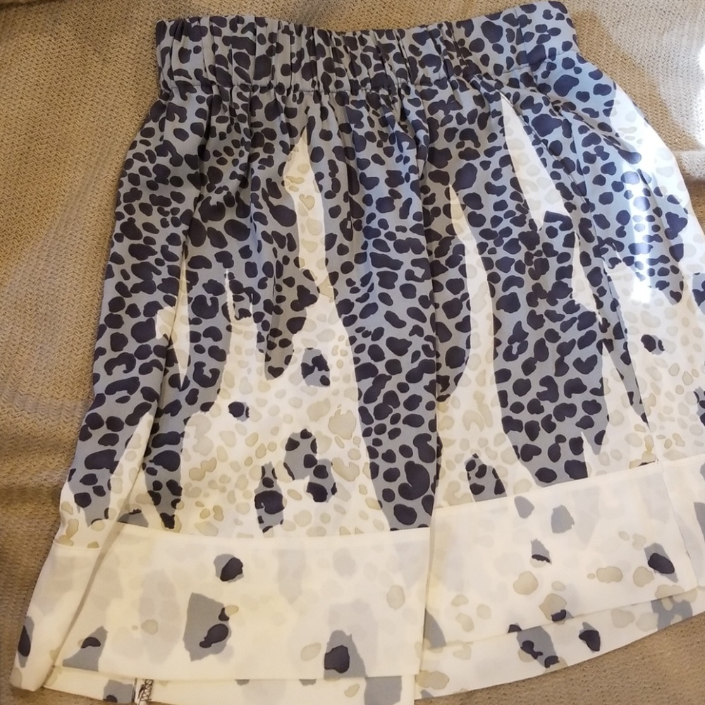 Cabi skirt